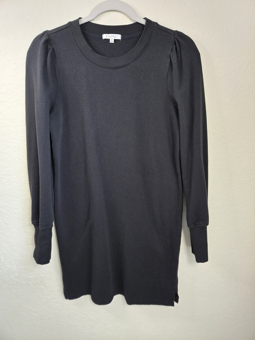Z Supply Black/Charcoal Puff Sleeve Sweatshirt Dress – Size S